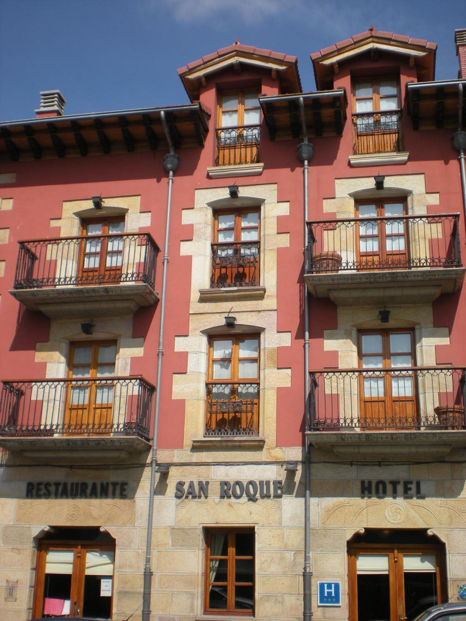 Hotel San Roque Reinosa Exterior photo
