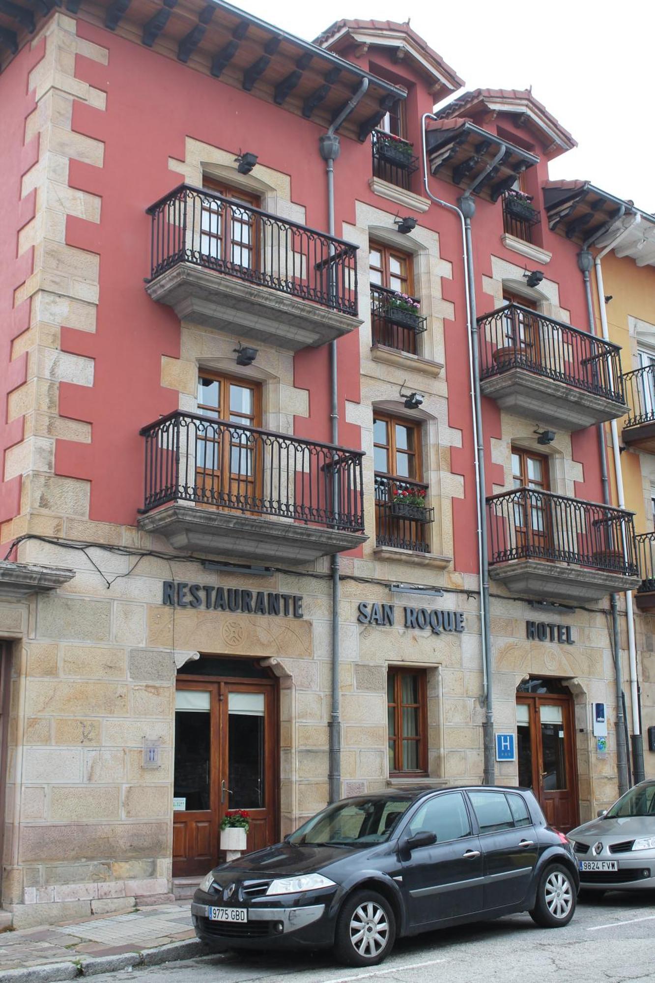 Hotel San Roque Reinosa Exterior photo